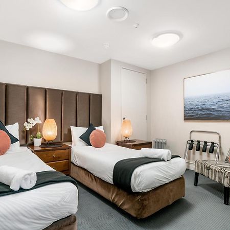 The Beacon - 2 Bedroom Town Center Apartment ควีนส์ทาวน์ ภายนอก รูปภาพ