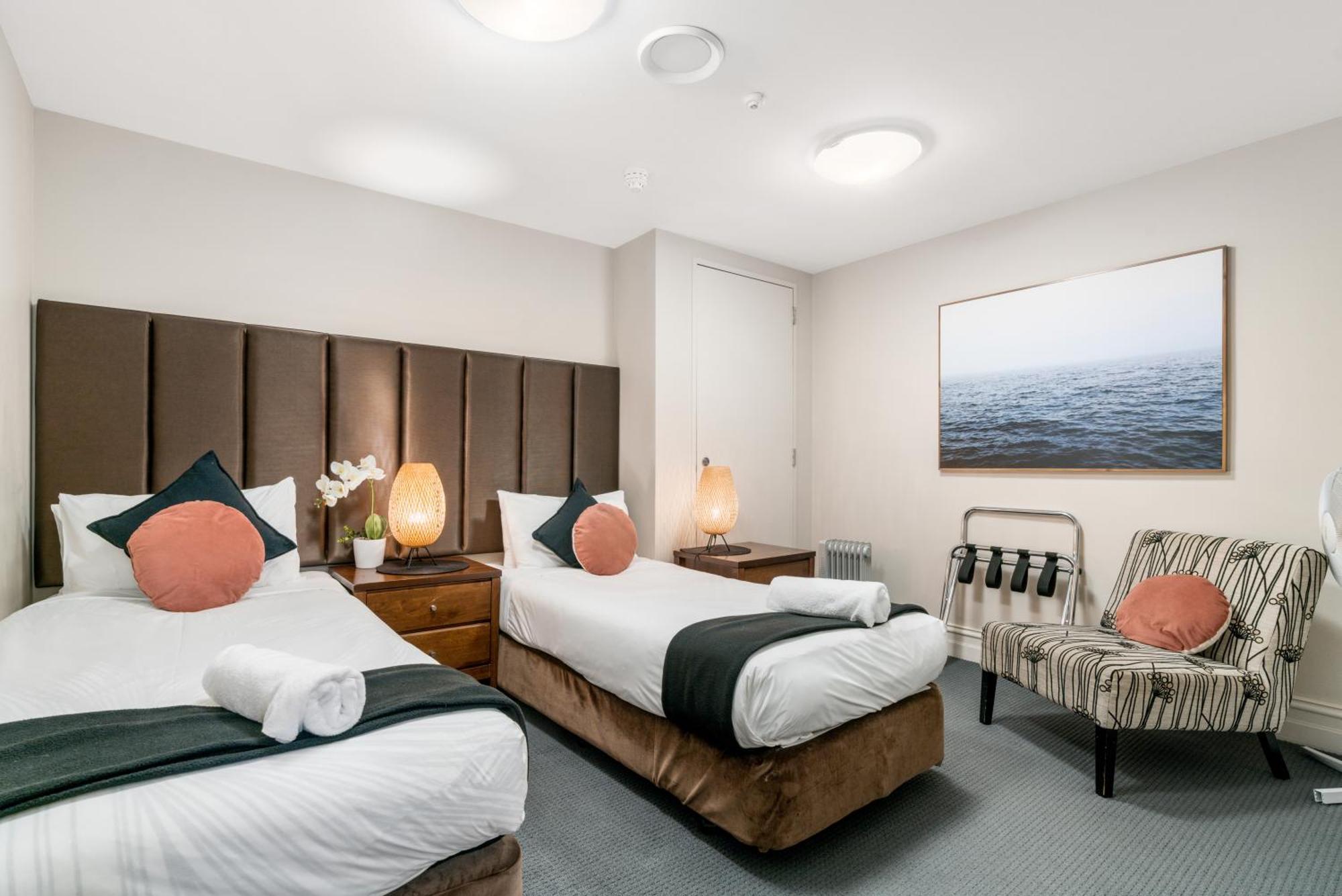 The Beacon - 2 Bedroom Town Center Apartment ควีนส์ทาวน์ ภายนอก รูปภาพ