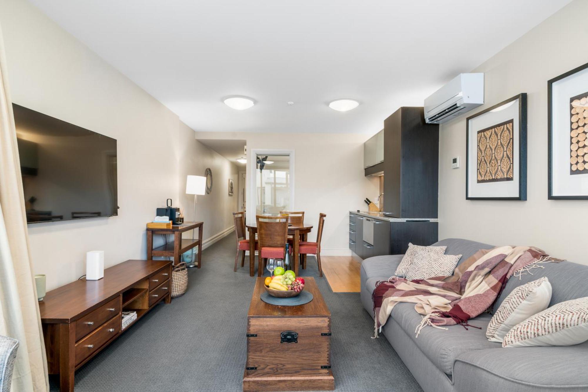 The Beacon - 2 Bedroom Town Center Apartment ควีนส์ทาวน์ ภายนอก รูปภาพ